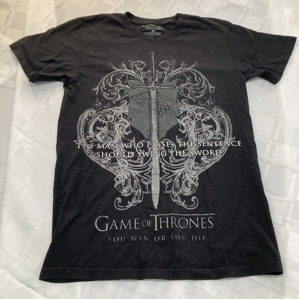 Game Of Thrones 2013 T-shirt Small Short Sleeve Black Shirt